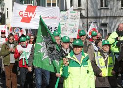 Warnstreik In Jena 150217 05